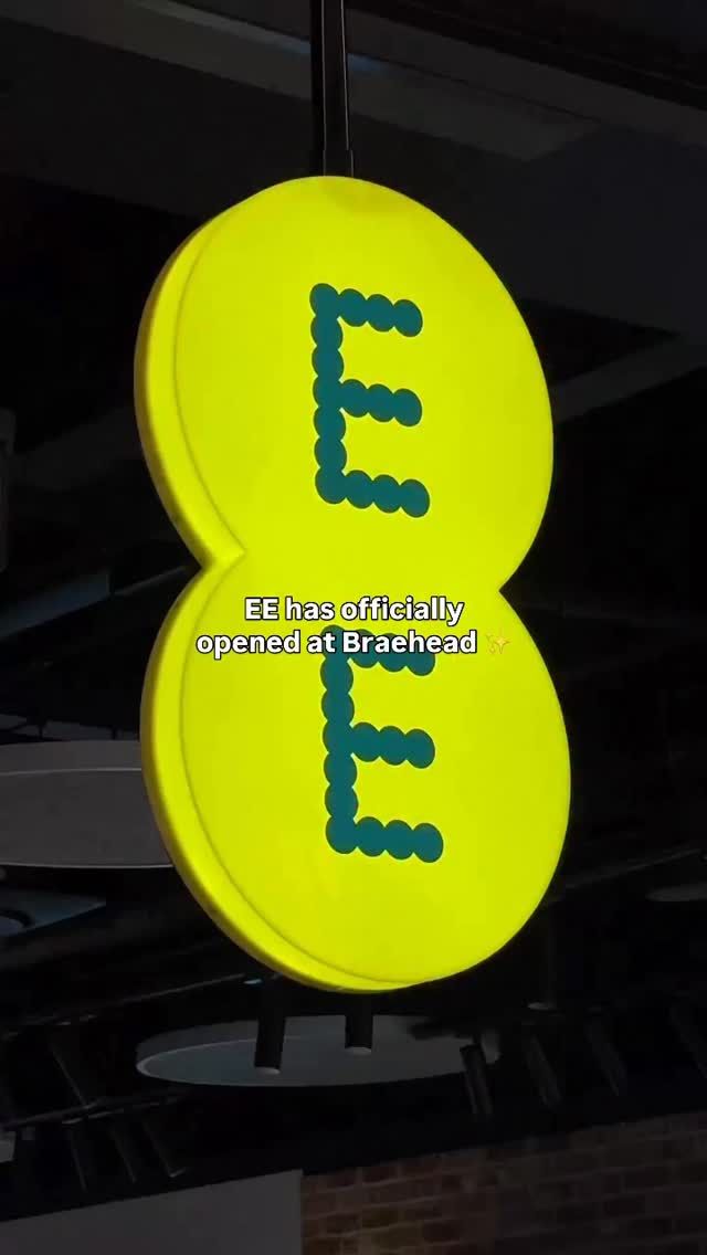 ✨ Scotland’s first @ee Experience Store has landed at Braehead!Come and explore the latest tech, from gaming 🎮 to smart homes 🏡 plus expert advice from EE’s in-store guides ✨📍Visit the brand new store at Braehead today - your new go-to for all things connected ⚡️#Braehead #EEExperienceStore #EE #shopping #Glasgow